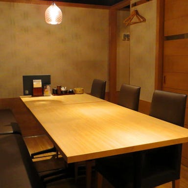鶏料理専門店×個室 とりかく 新宿野村ビル店 店内の画像