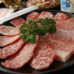 和牛炭火焼肉・韓国料理 じろべ 上尾店