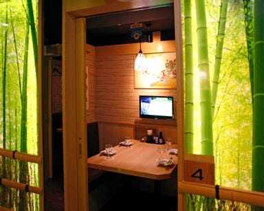 個室空間 湯葉豆腐料理 竹取酒物語 春日部西口駅前店 店内の画像
