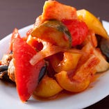 ズッキーニ、セロリなど7種野菜の冷製トマト煮込み