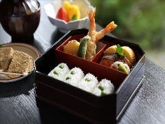 京料理 清和荘_お子様　縁高弁当
