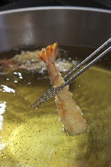 京料理 清和荘_カウンター席「天ぷら料理」