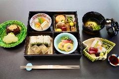 京料理 清和荘_松花堂弁当　鶴