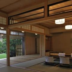 ゆったりとくつろげる個室