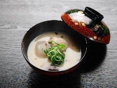 京料理 清和荘_｢伏見｣はかつて｢伏水｣とも呼ばれた程、地下水に恵まれた地です