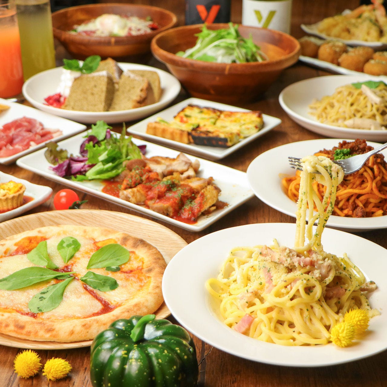 エンドレス食べ飲み放題ランチの料理