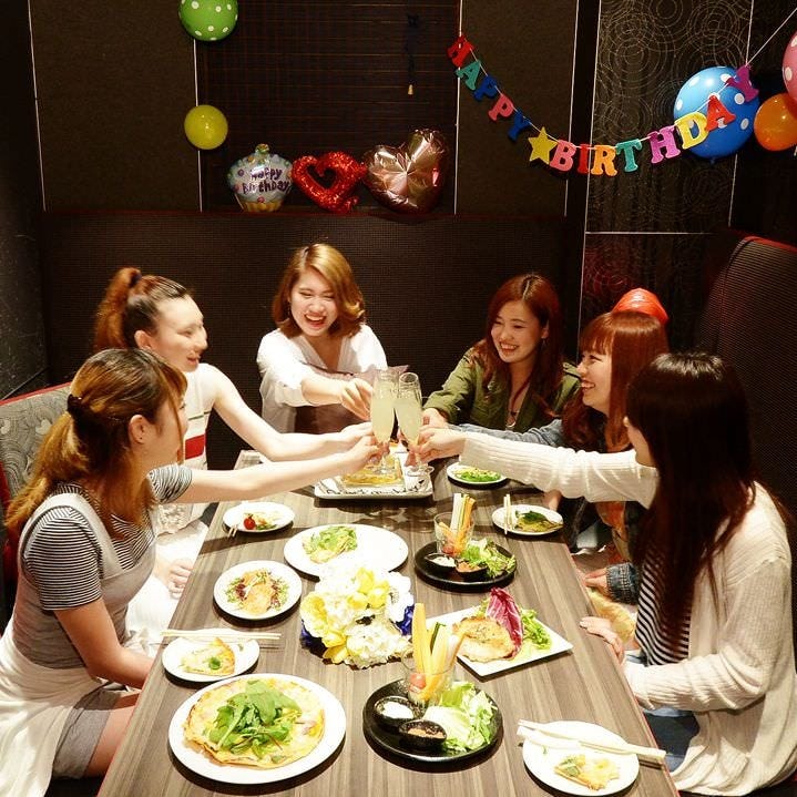 3h飲み放題付 記念日のサプライズ バースデーにぜひ パフェ 花束付き誕生日 記念日コースの詳細 名古屋コーチン 個室居酒屋 地鶏坊主 本店 名駅 居酒屋 ぐるなび