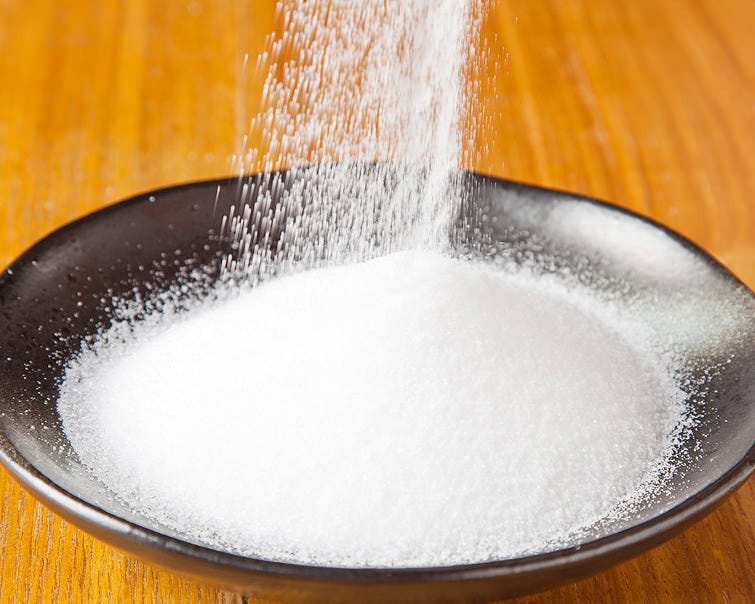 塩は天然の岩塩を使い丁寧に
素材の味を引き出しています！