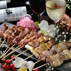 奥三河鶏使用!!串の種類豊富!!お味もタレ、塩、黒胡椒とあります