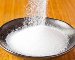 塩は天然の岩塩を使い丁寧に 素材の味を引き出しています！