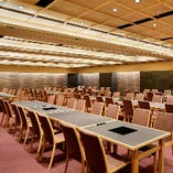 企業様の大規模な忘新年会や歓送迎会、ゴルフコンペ後のお食事会、同窓会や結婚式2次会等、あらゆるイベントに対応致します。