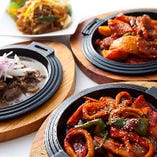 自慢の韓国鉄板料理の数々
