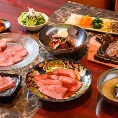 ユッチャン。冷麺焼肉 沖縄店
