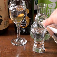 今しか出会えない！こだわりの日替り日本酒がここにあります。