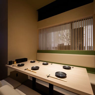 【全席個室】めしや 月と灯~tsukitoakari~ 札幌駅前店_【席のみ予約】落ち着きある空間でゆったりとお寛ぎください。