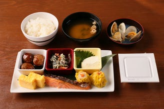 プラナスタイル メニュー モーニングセット ぐるなび