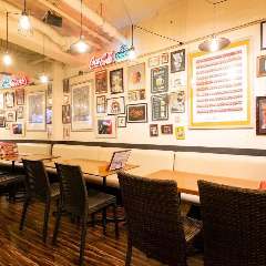 ニクバル クオン_店内は広々とした空間♪ソファー席でゆったりと