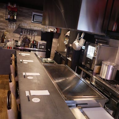 鉄板焼き Italian Dining Bar 焔 HOMURA  店内の画像
