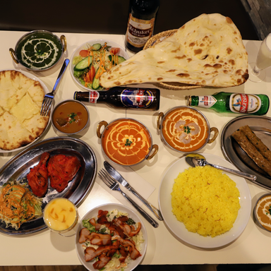 アジアン カレーハウス_ 居酒屋使いもできる多様なメニュー