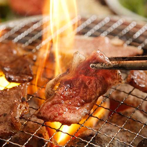 『焼肉食べ放題牛繁 上野広小路』の焼肉食べ放題