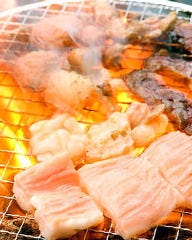 炭火焼肉 昭和ホルモン 宗右衛門町店
