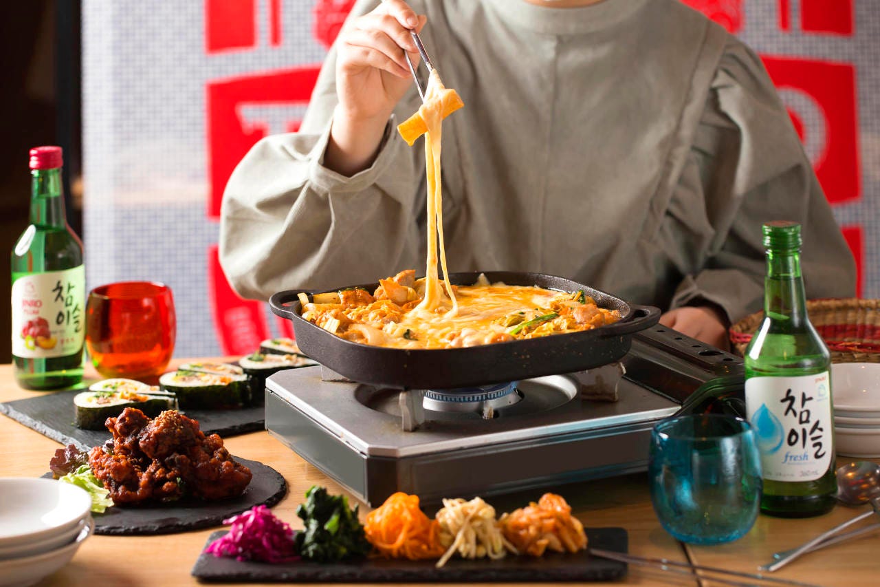 韓国定番のチーズ鍋 韓国にも専門店が多い チーズタッカルビ 韓国屋台コース の詳細 亜細亜全域厨房 一五茶屋 野々市 居酒屋 ぐるなび 韓国定番のチーズ鍋 韓国にも専門店が多い チーズタッカルビ 韓国屋台コース の詳細 亜細亜全域厨房 一五茶屋 野々市 居酒屋 ぐるなび
