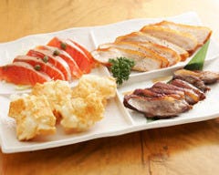 海の幸＆山の幸 自慢のスモーク盛り合せ