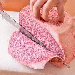 状態の良い銘柄を厳選しザブトン、カイノミなど希少部位も多数