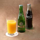 コーラ / ジンジャーエール / オレンジジュース / アップルジュース
ウーロン茶