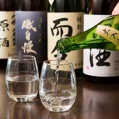 相性抜群！自慢の創作鳥料理は厳選した地酒と一緒にどうぞ♪