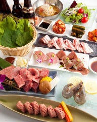 炭火焼肉 鶴兆 新宿四谷店