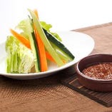 スティック野菜のバーニャ味噌・カウダ