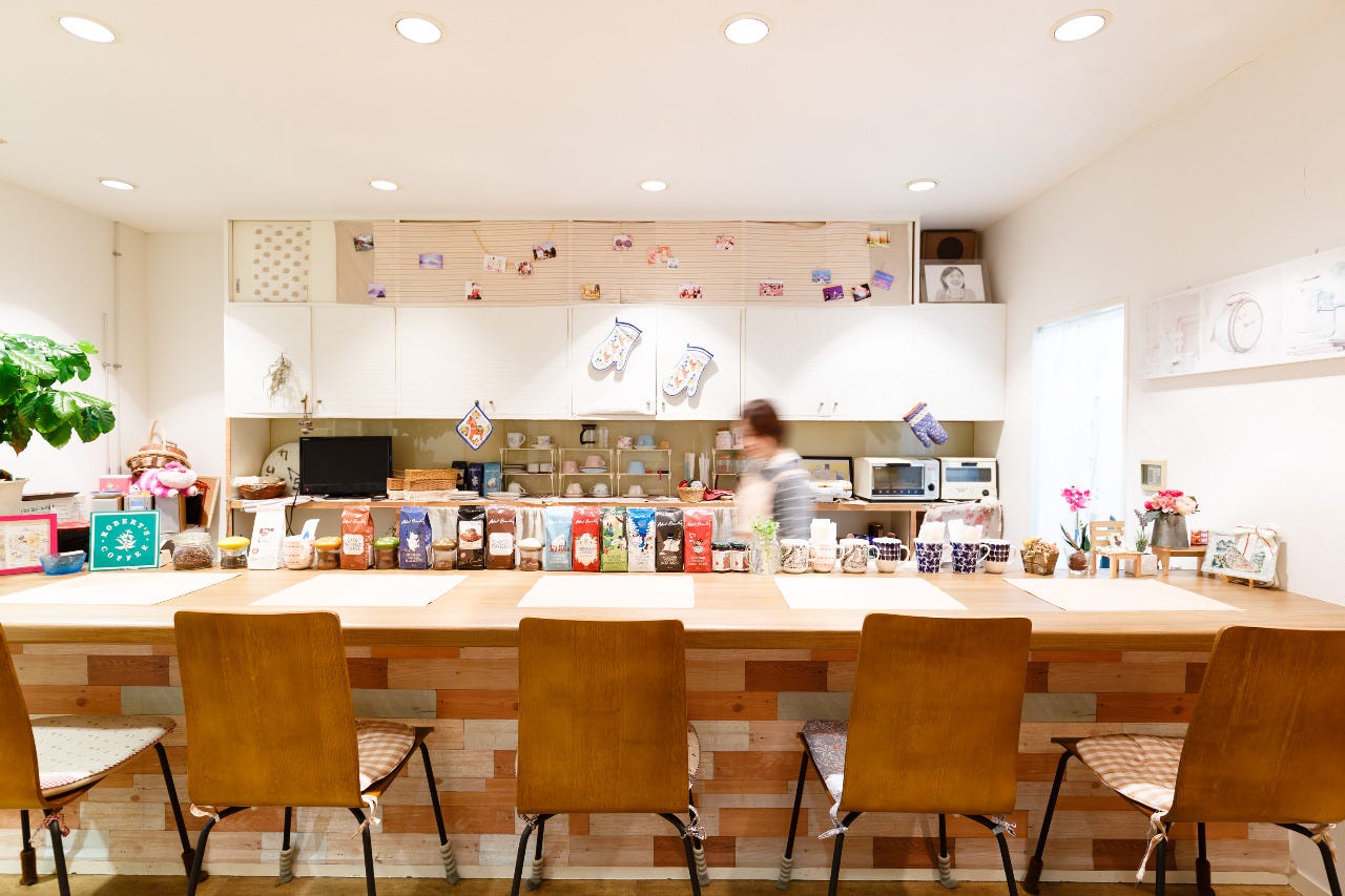 北欧カフェ Apila アピラ 席 ぐるなび