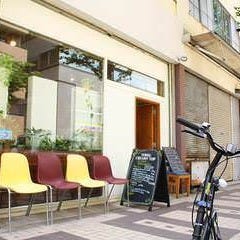 Ω Cafe 横浜・桜木町店