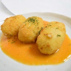 贅沢なカニクリームコロッケ