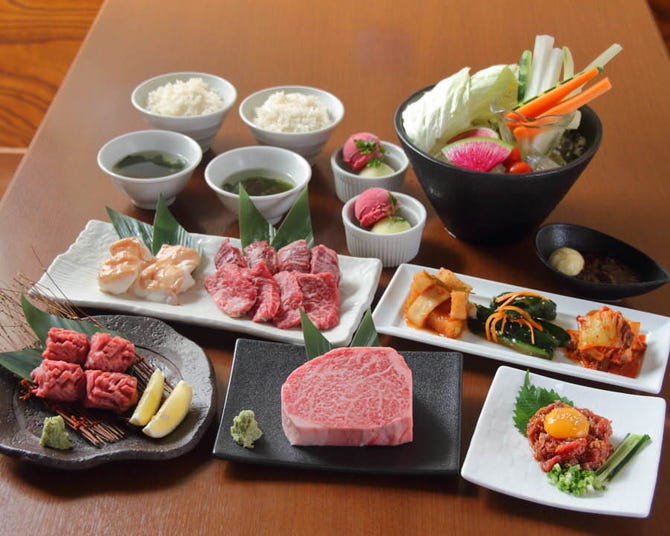 焼肉と手打冷麺 まんぷく 岡山平和町店 岡山市 焼肉 ぐるなび