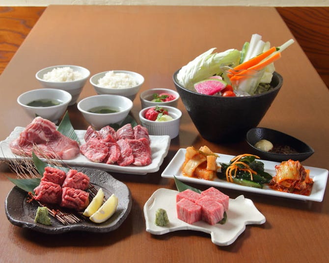 焼肉と手打冷麺 まんぷく 岡山平和町店 岡山市 焼肉 ぐるなび