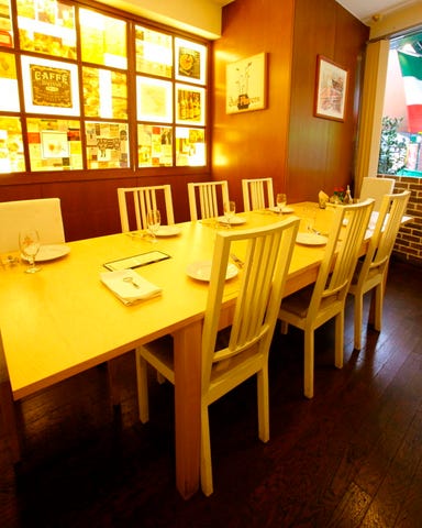 イタリア料理 ハングリータイガー 大阪 本町 店内の画像