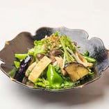 京あげと京野菜のサラダ