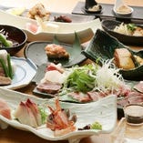 京都の高級料亭で腕を磨いた板前が手掛けるコース料理。厳選食材を丁寧に仕上げ、盛り付けや器にもこだわりが凝縮！