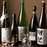 日本酒の品揃えにも自信があります。珍しい銘柄がズラリ！