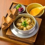 【牡蠣の釜飯】4月から新しいメニューに変更致します。