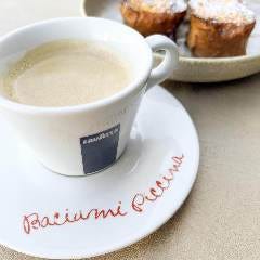 コーヒー豆はイタリアの老舗ラバッツァを使用。
