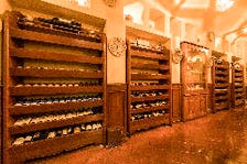 ■イタリアワインを中心に約50種常備