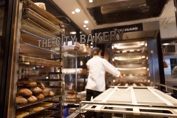 The City Bakery Brasserie Rubin グランフロント大阪店 店内 ぐるなび