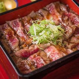 和牛ロースステーキ重　Wagyu beef ribloin steak rice box