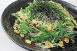 京水菜と半熟卵の元気が出るサラダ