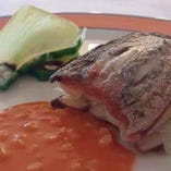 本日の魚料理
写真は太刀魚のムニエル　焦がしバターソース