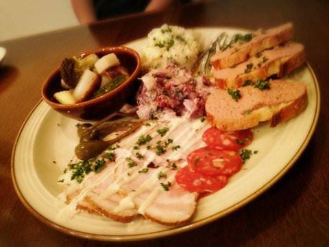 自然派ワインとジビエのイタリア食堂 diritto