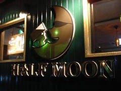 Restaurant Bar HALFMOON